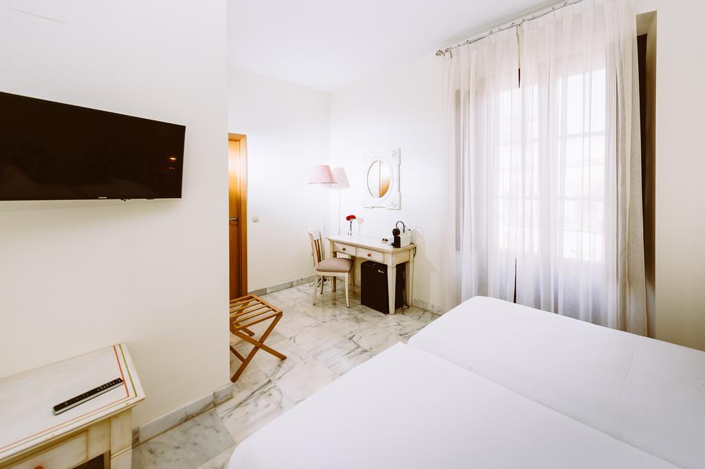 Hotel Basic Dona Manuela 2*