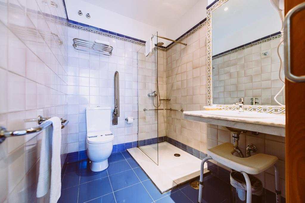 Hotel Basic Dona Manuela Seville